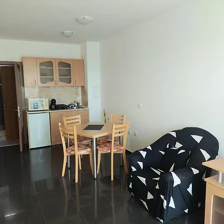 Privat bolig Meni And Guest